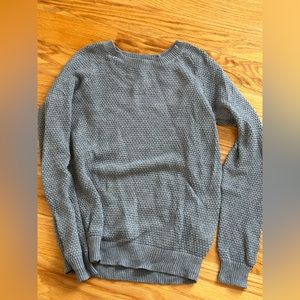 OLD NAVY KNITTED SWEATER